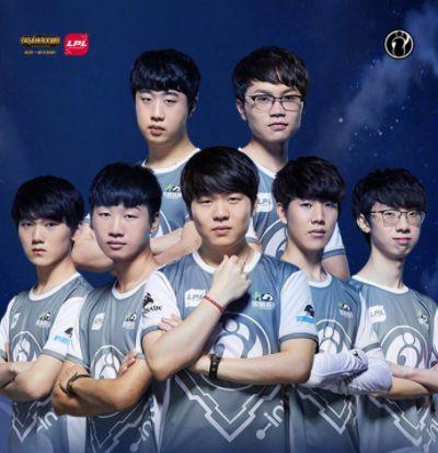 队的后防领 队的后防领