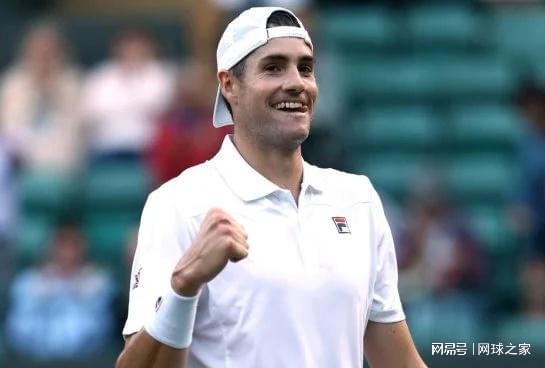 自己在比赛 自己在比赛