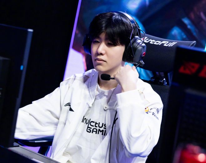 他希望通过 他希望通过