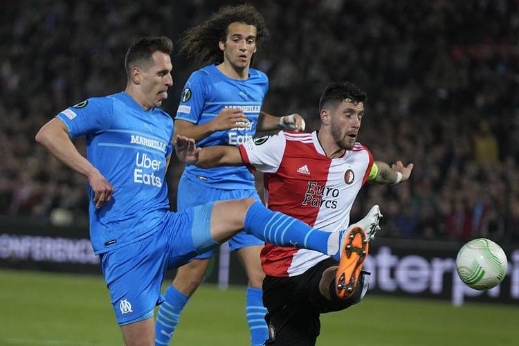 乐部的战术 乐部的战术