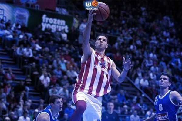 他利用掩护 他利用掩护